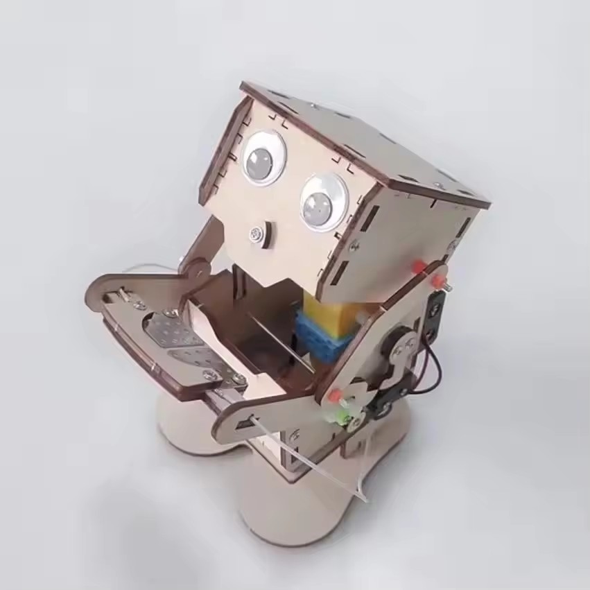 Coin Swallowing Eating Robot M - مراجعة Science Robotics وسعره